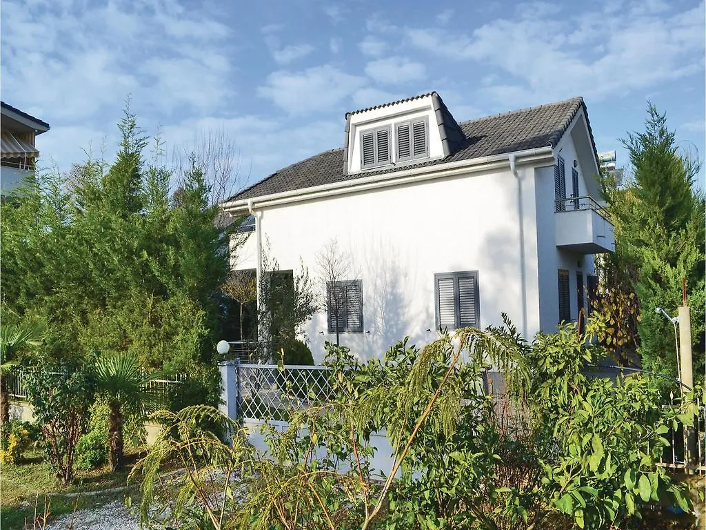 Holiday Home Pishat E Buta 28 Golem