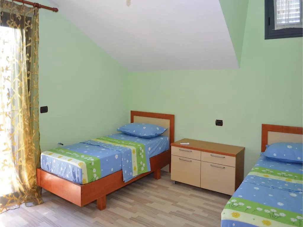 Holiday Home Pishat E Buta 28 Golem  0*, Golem (Tirana)
